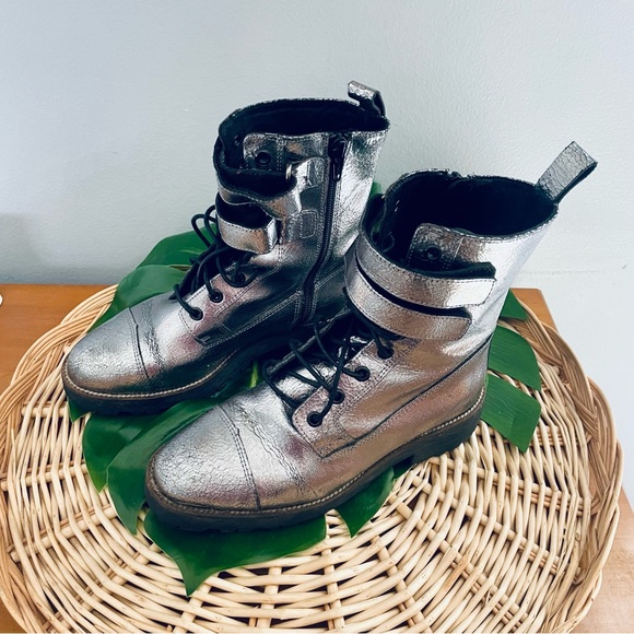 Shellys London Tyra Silver Metallic Crinkled leather Combat Boots Buckle Size 36 - Picture 5 of 16